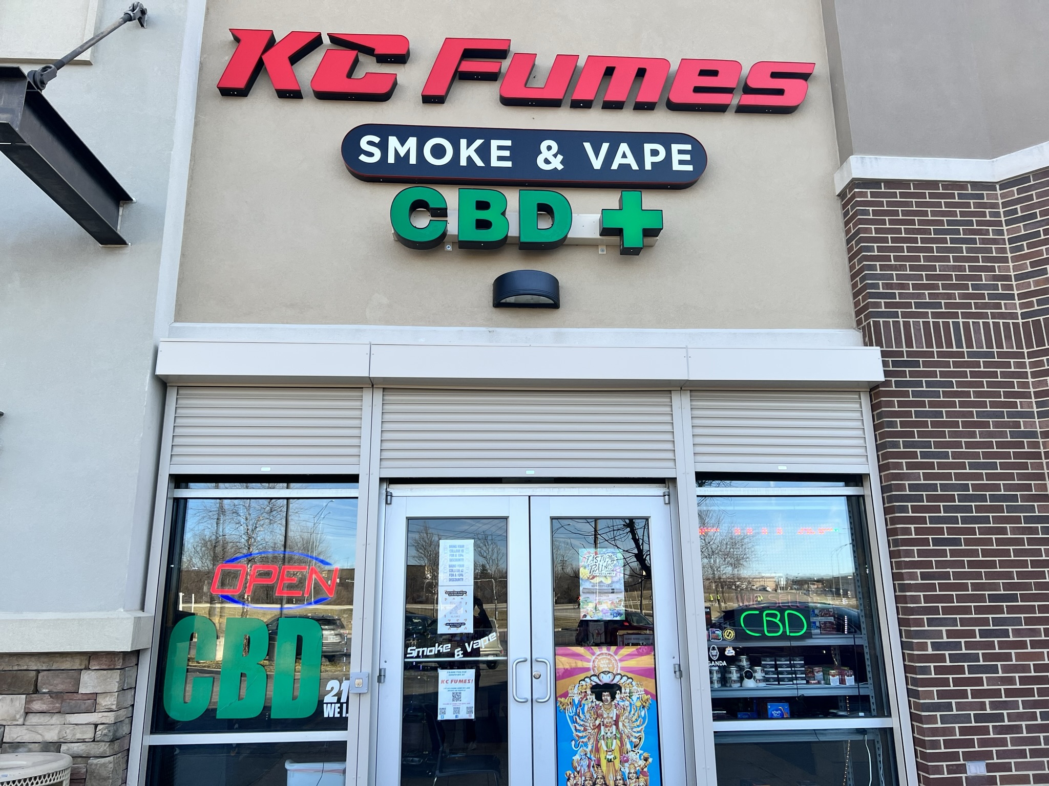 E-CIGS & Accessories + E-Juice & CBD Vaping Oils – Main Smoke Shop KC